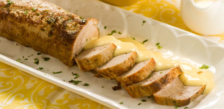 Lombinho Suíno ao Molho de Limão com Arroz de Salsa e Aipim na Manteiga 380g